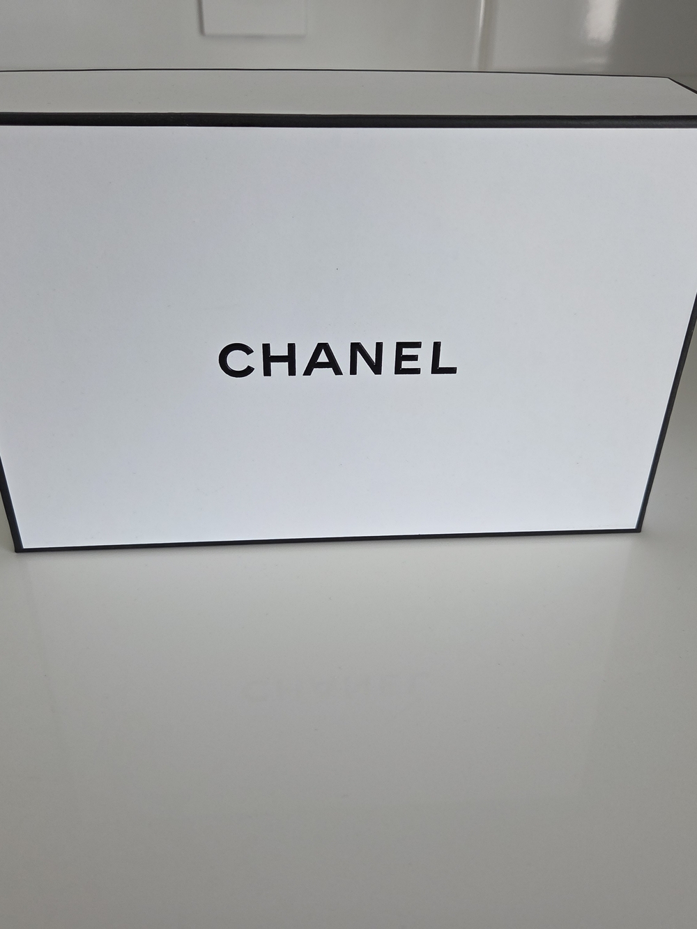 Authentic CHANEL Empty Rigid Gift Box • Small / SLG Storage & Display • Excellen